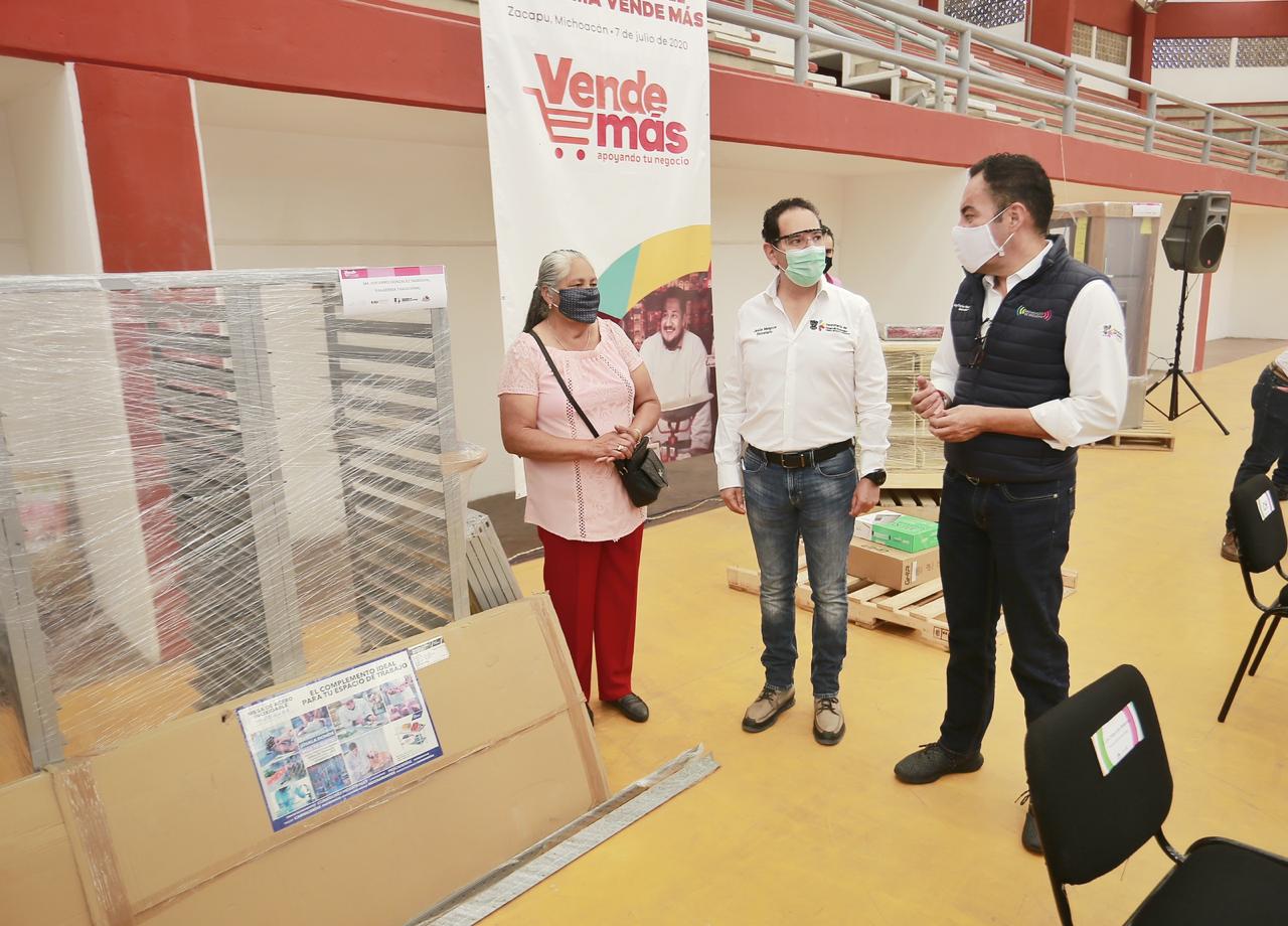  Entrega Carlos Herrera apoyos de “Vende Más” por 2.7 mdp en Zacapu