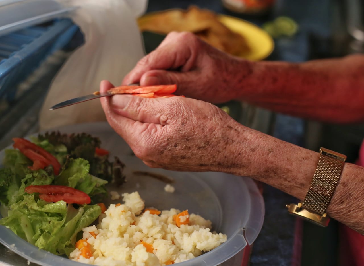  Alimentos procesados debilitan el sistema inmunológico ante COVID-19