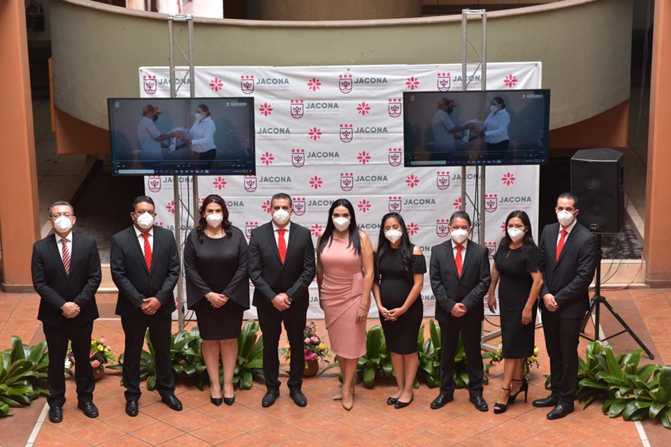  En Jacona, se consolida Adriana Campos como la mejor alcaldesa