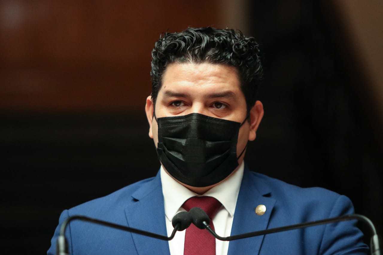 Pide Toño Madriz transparencia en ingreso a Normales