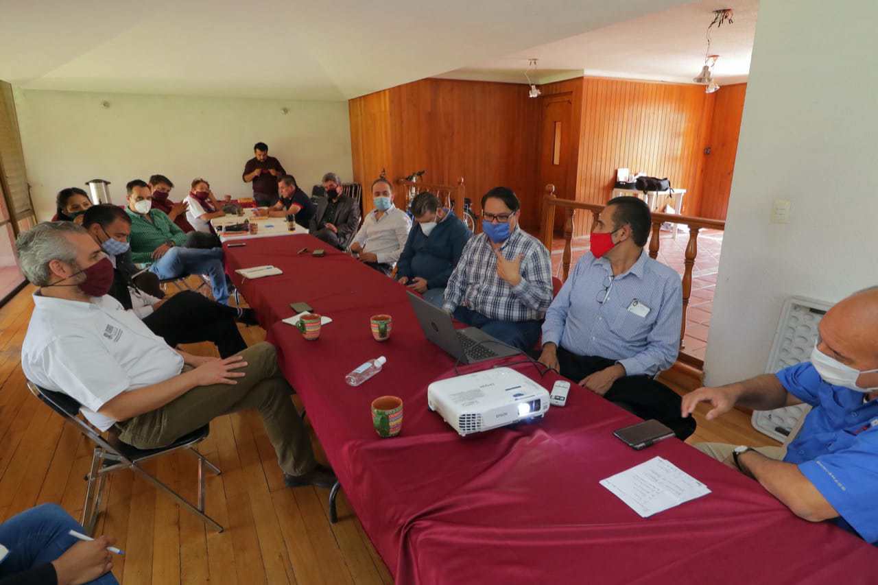  Alfredo Ramírez promoverá reforma para prohibir venta de productos chatarra