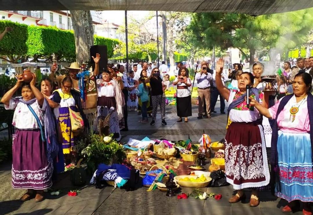 Con conversatorio, conmemora CEDPI el Día Internacional de los Pueblos Indígenas