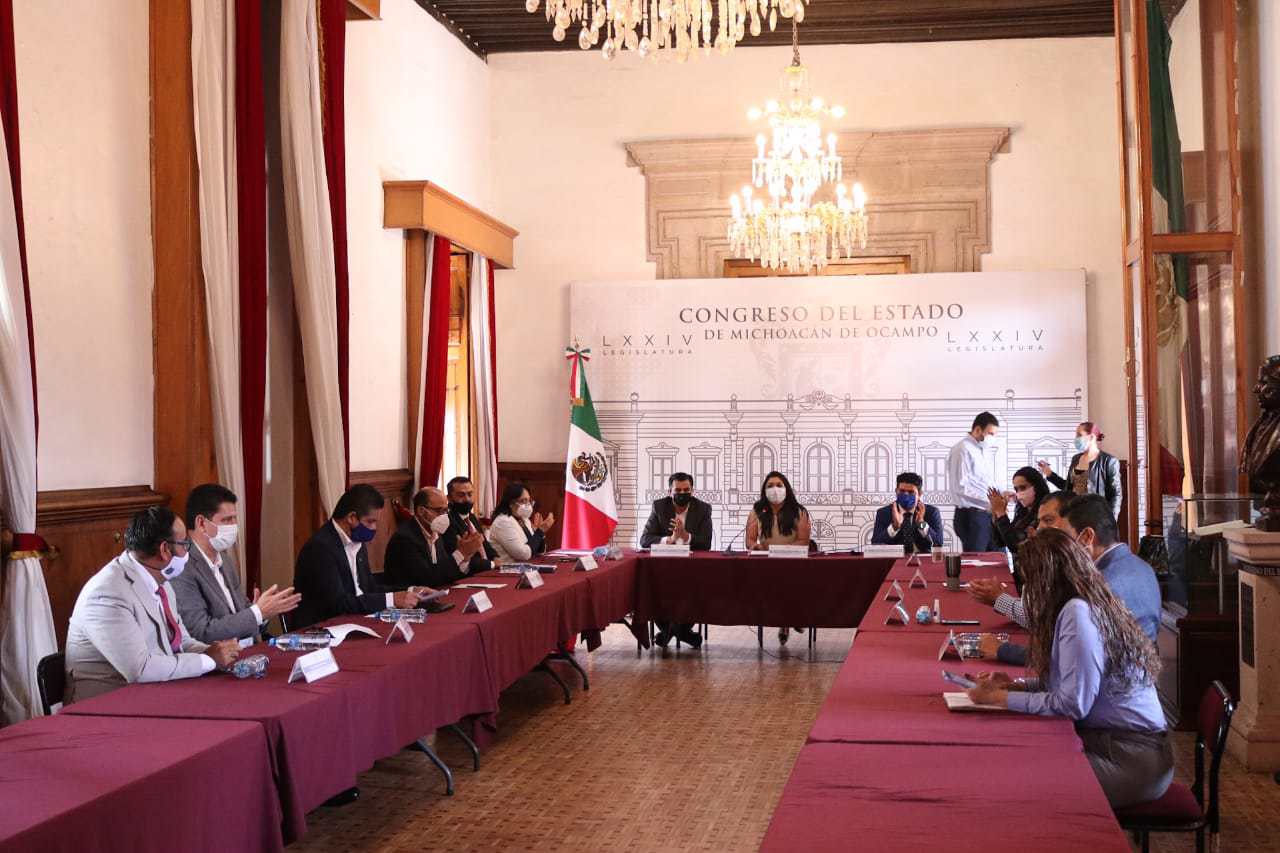  Reunión Congreso-funcionarios dentro del Plan Emergente Legislativo COVID-19 en tema educativo