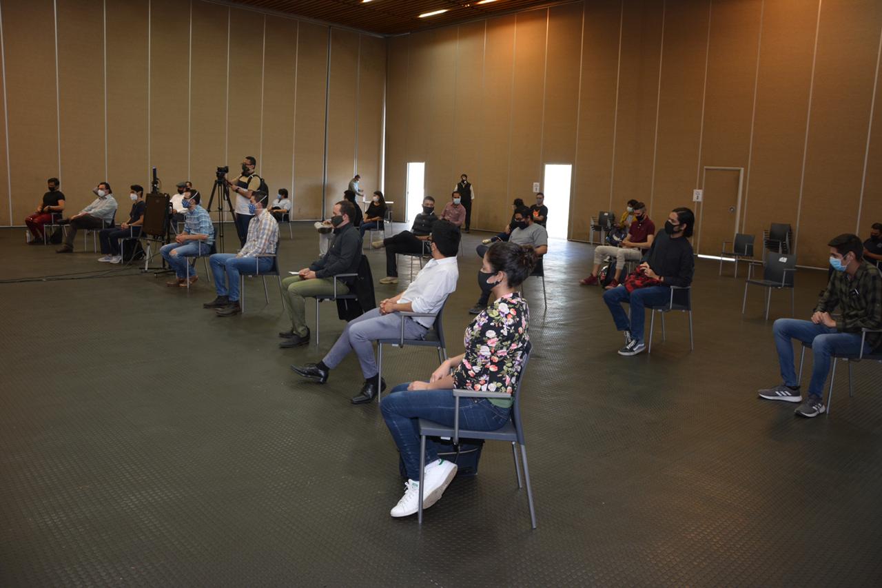  Rector de la UMSNH pide a estudiantes reforzar medidas sanitarias