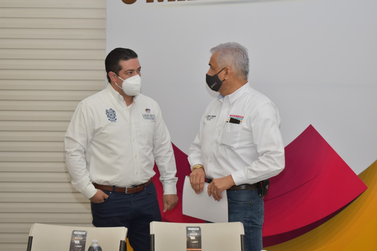  Entregó Gobierno Estatal 30 viviendas en Cojumatlán de Régules