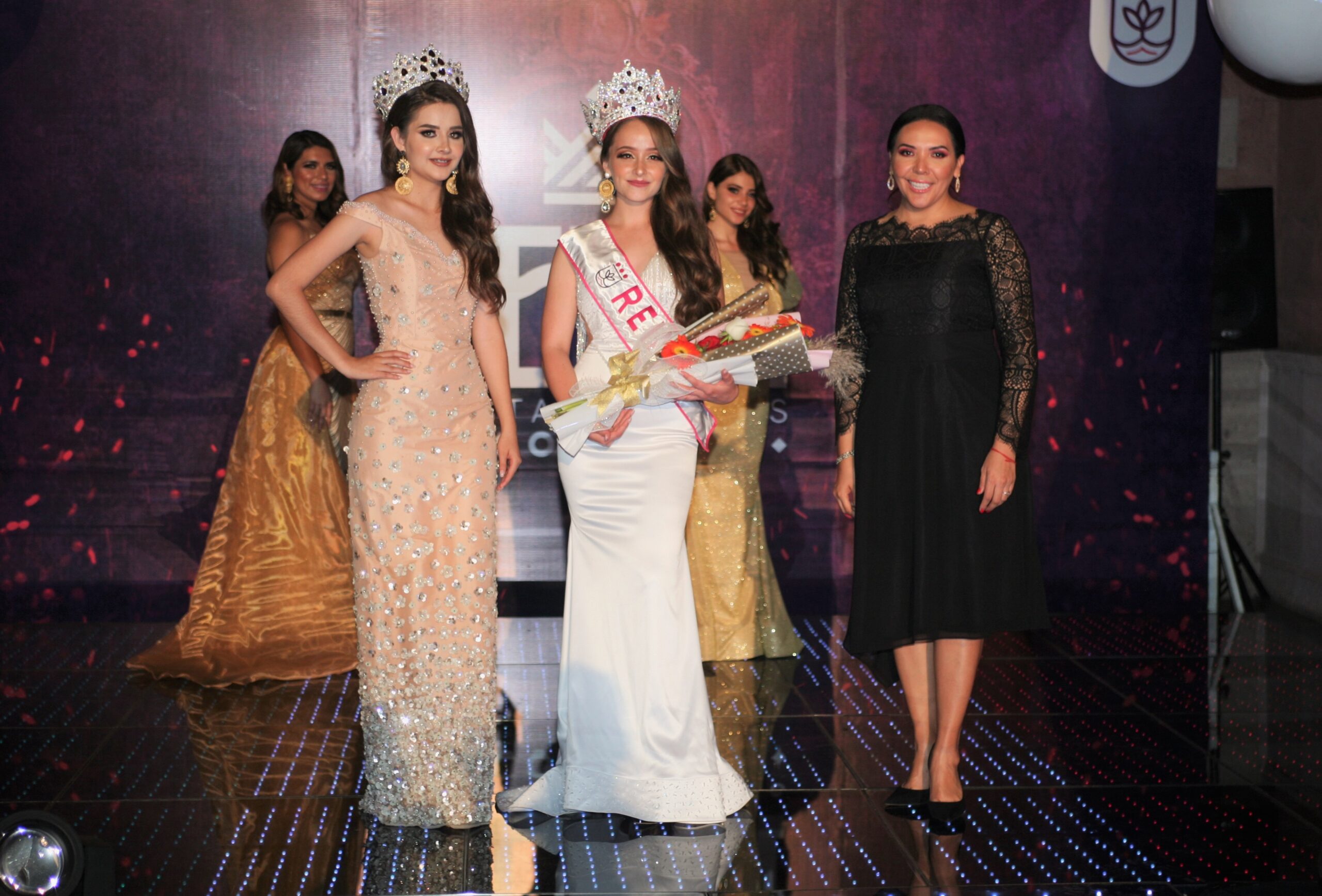  Miriam Camacho, nueva reina de las fiestas patrias Jacona 2020