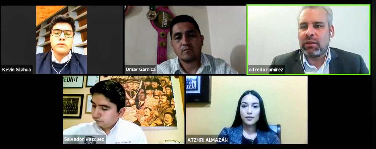  Profesionistas en salud apoyan iniciativa de Alfredo Ramírez que regularía la comida chatarra