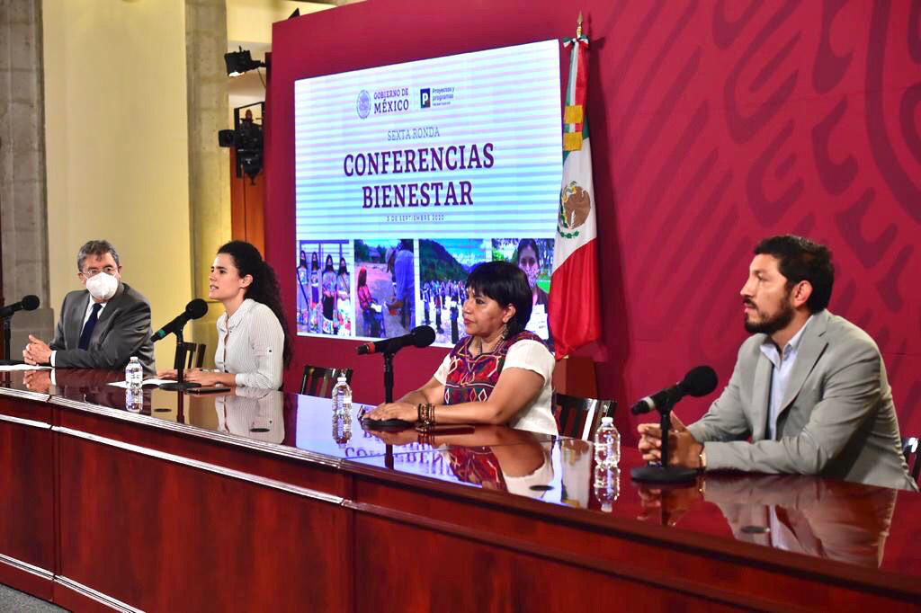  Presentan Becas Elisa Acuña para estudiantes de Educación Superior