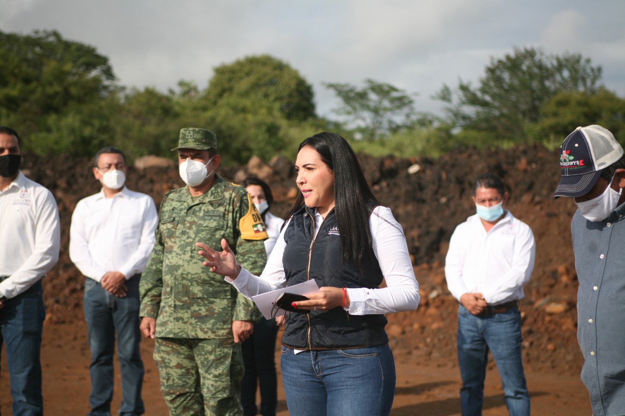  Logra Adriana Campos cuartel de la Guardia Nacional en Jacona