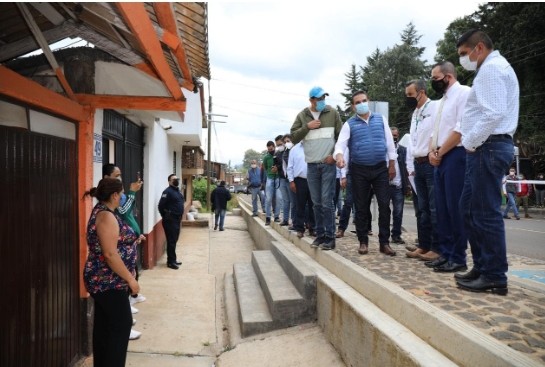  Entrega Gobernador rehabilitación del tramo carretero El Manzanillal- Pátzcuaro