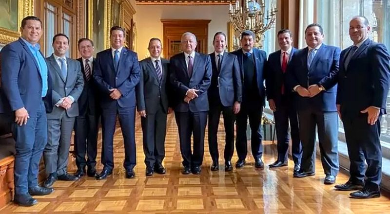  Urge un bloque opositor