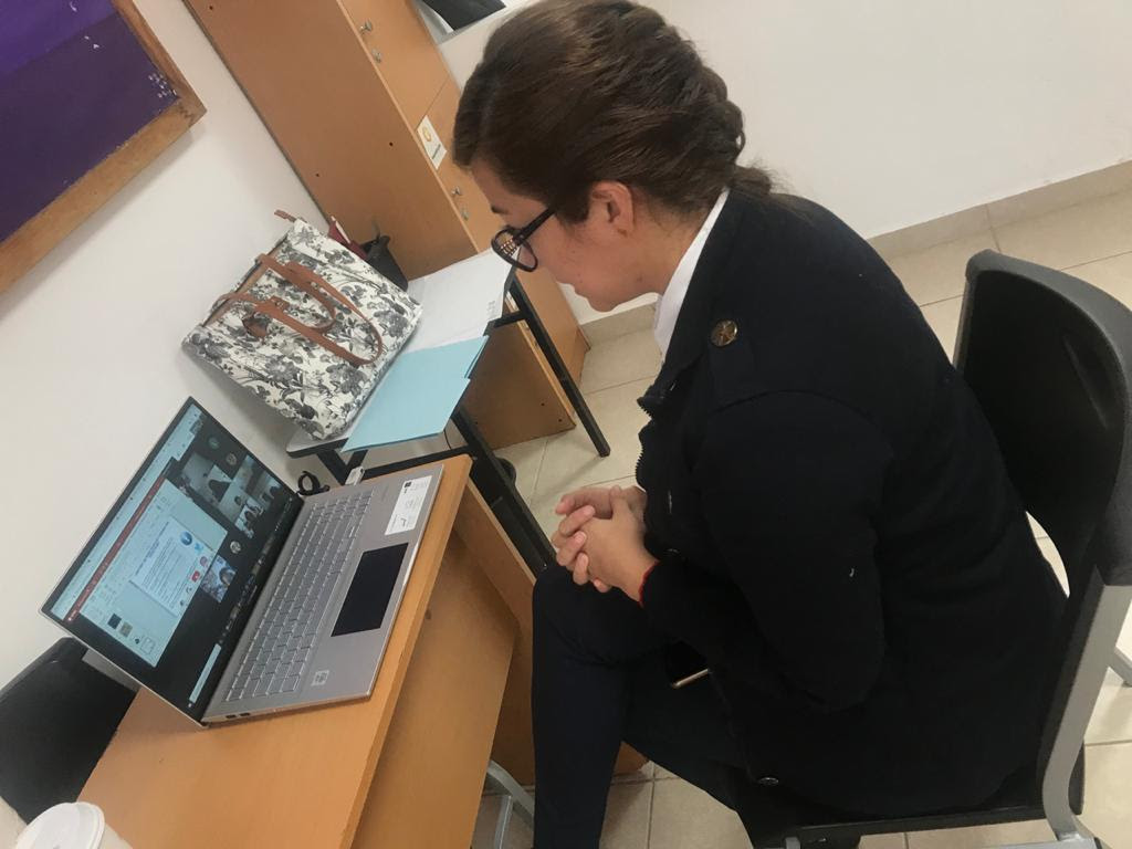  Imparte Fiscalía General plática en materia de riesgos en internet