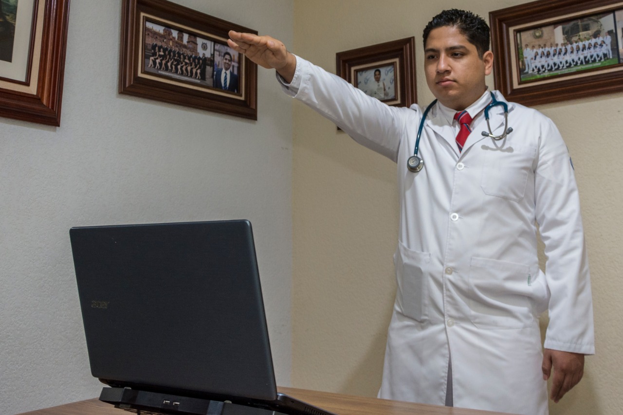  UMSNH registra 1000 titulaciones en línea