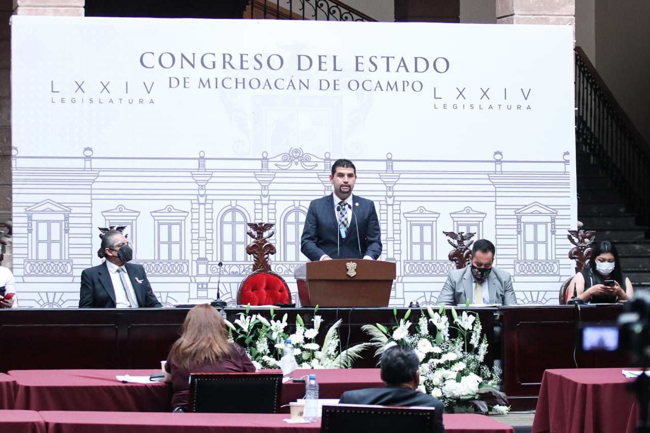  Por un compromiso democrático que anteponga pluralidad y acuerdos, se pronuncia Octavio Ocampo