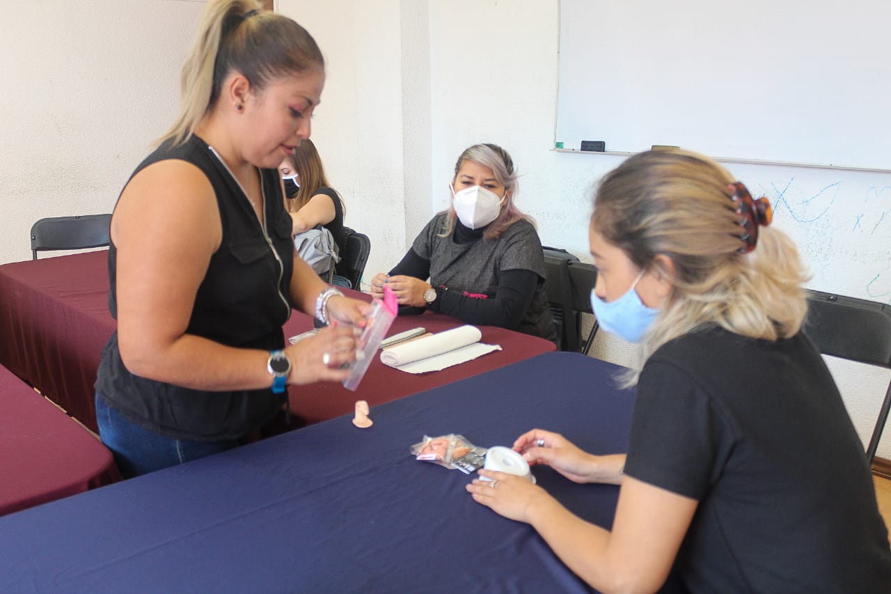  Inaugura Ijumich curso de estilismo gratuito para jóvenes