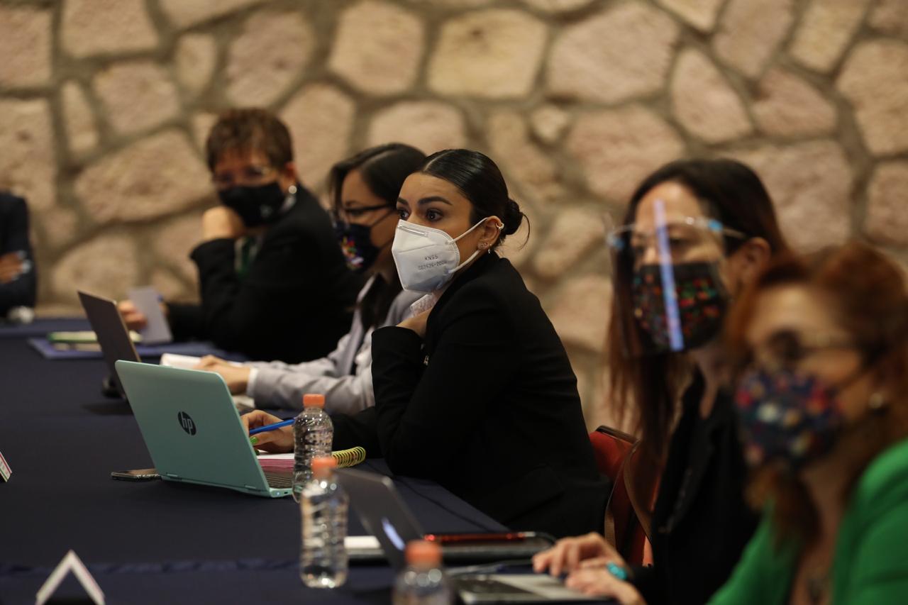  Llama Silvano a cerrar filas con sociedad civil para combatir violencia de género