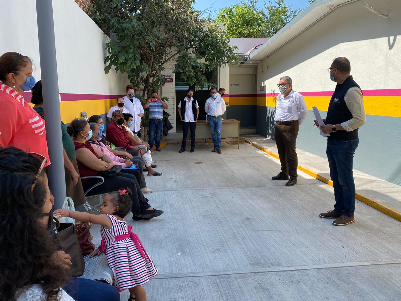  Entrega SSM estímulos económicos a auxiliares de salud de Carácuaro y Nocupétaro