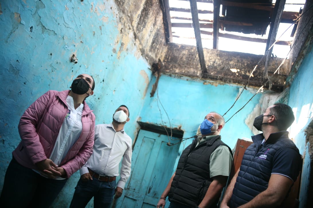  Adriana Campos mejorará vivivienda afectada de vecina de El Platanal