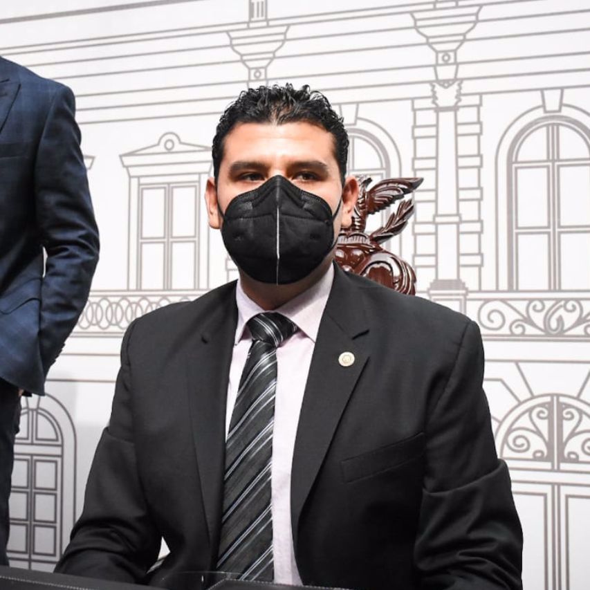  Logra Octavio Ocampo que se incrementen penas contra feminicidio