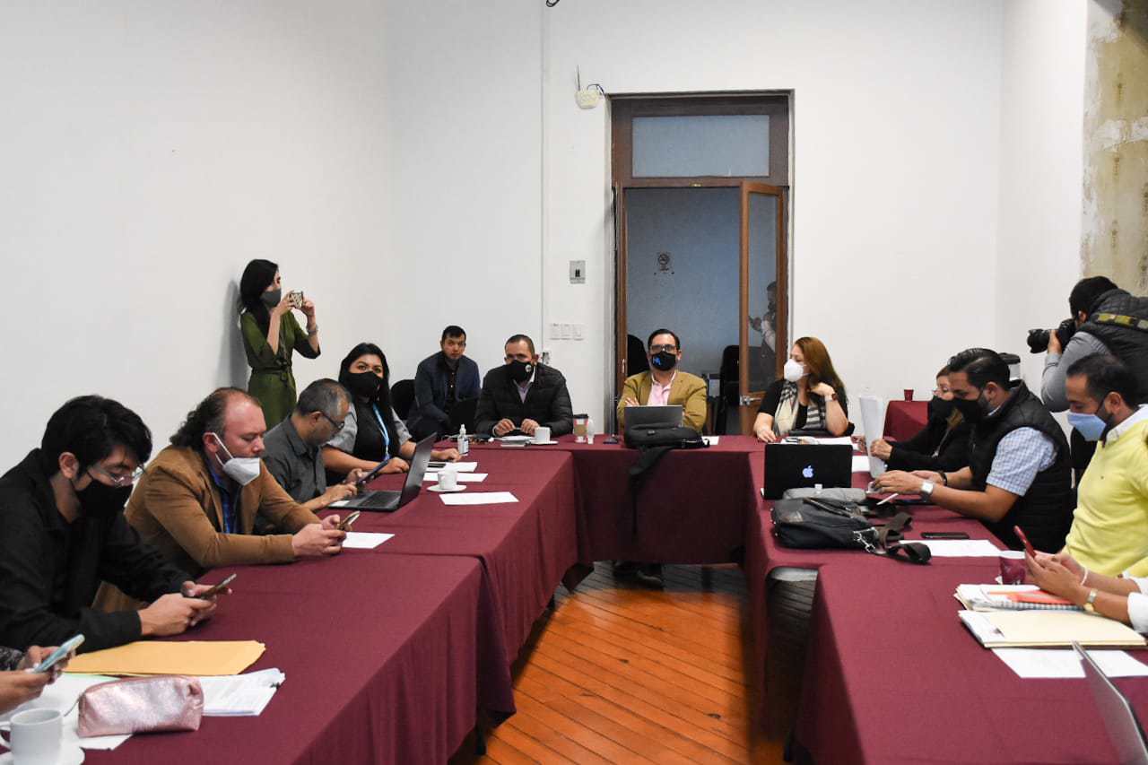  Aprueban dictamen que contiene nueva Ley Orgánica Municipal para primera lectura