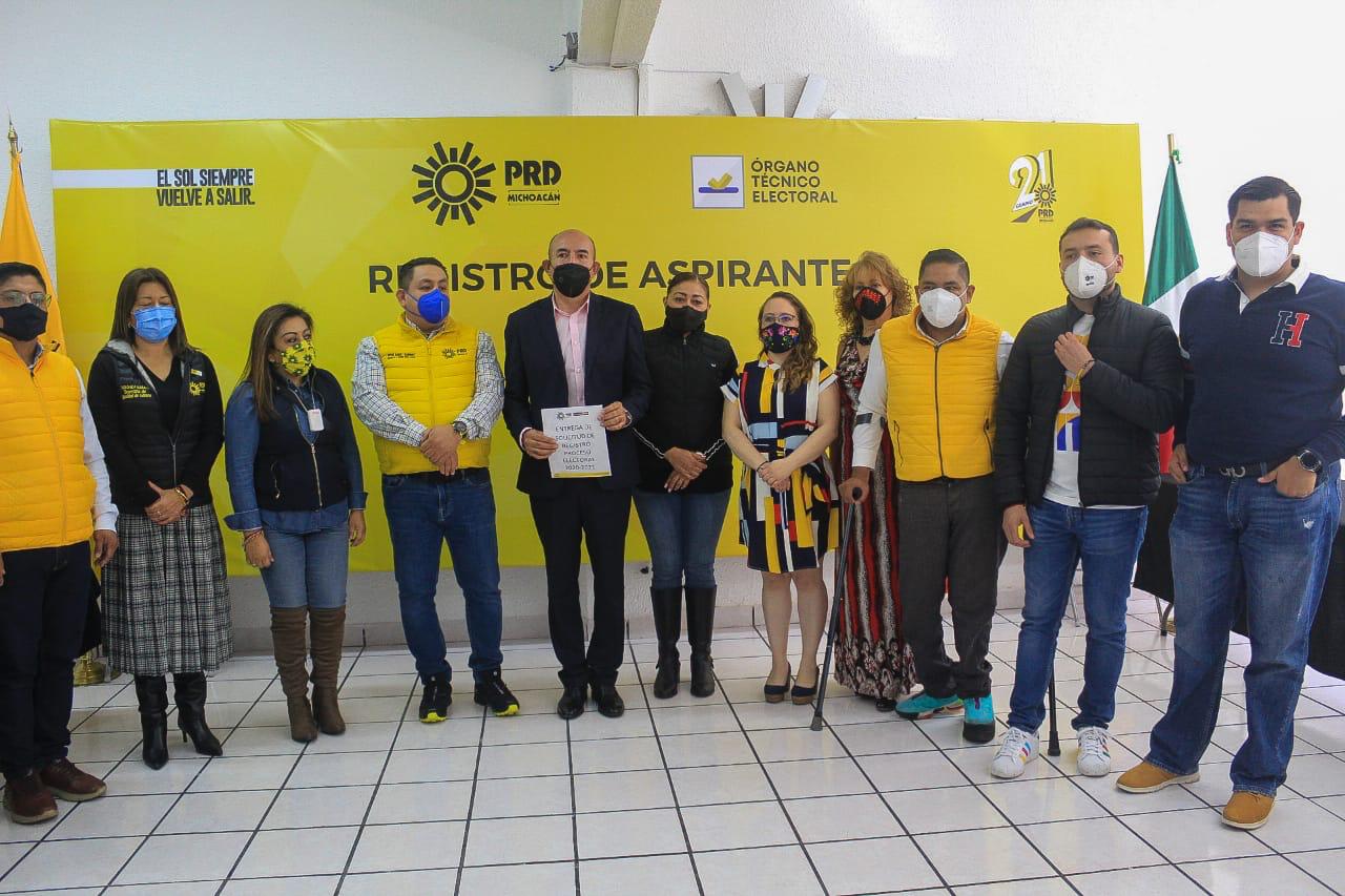  FRUTIS SOLÍS SE REGISTRÓ POR LA CANDIDATURA PARA MORELIA