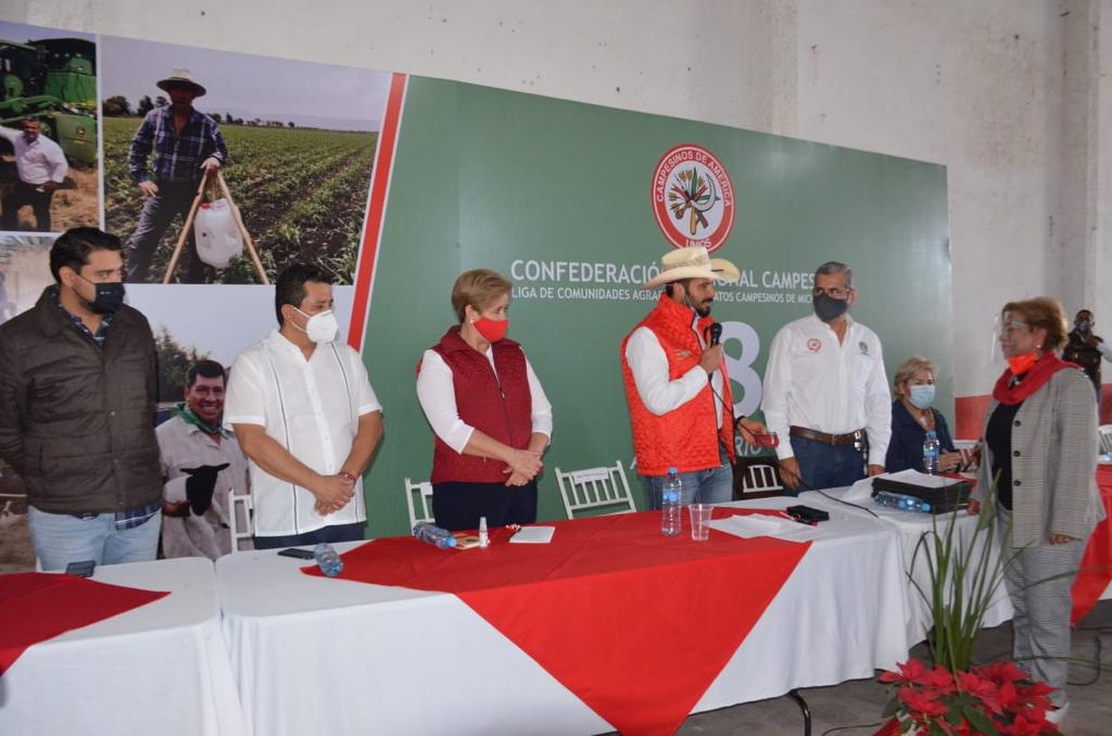  A trabajar por Michoacán por encima de intereses personales y  de partido, llama Felipe Contreras a cenecistas