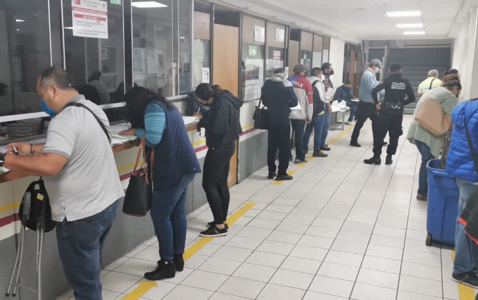 Dispersa SEE primera parte del aguinaldo a trabajadores estatales y federales