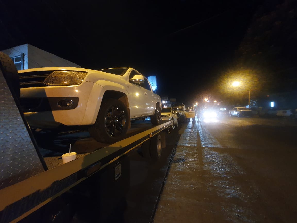  Suman 49 vehículos y 25 detenidos  asegurados después de los enfrentamientos en Tocumbo, Cotija y Tingüindín