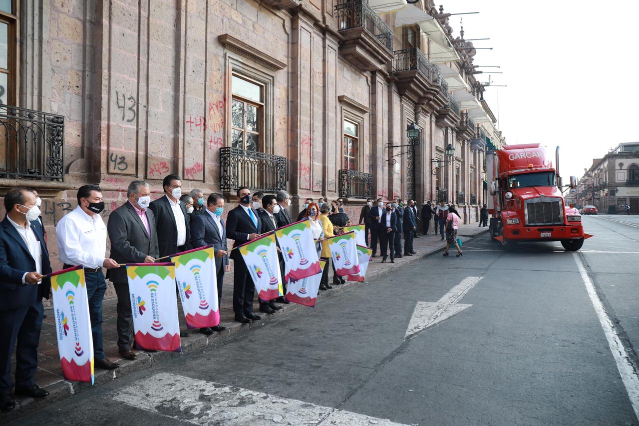  Envía Michoacán ayuda humanitaria para damnificados de Tabasco