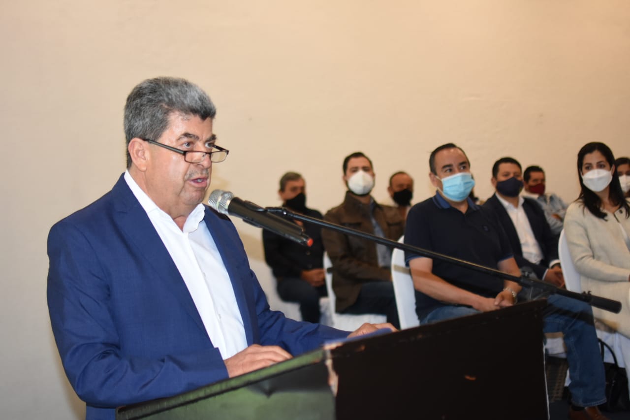  Va Valentín por candidatura de la alianza PRI-PAN-PRD