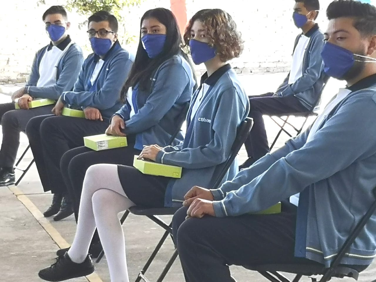  Apoya Cobaem a estudiantes de alta marginación