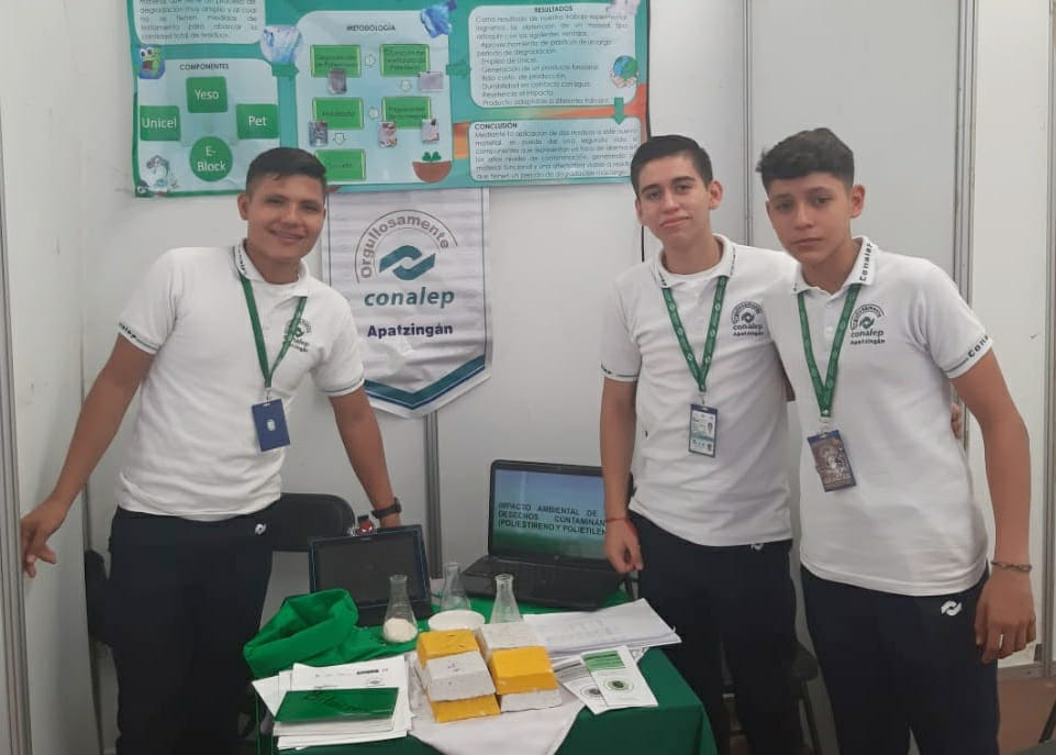  Ganan medalla de oro y bronce estudiantes del Conalep Michoacán