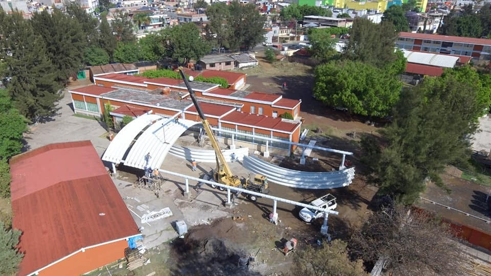  Construye Gobierno del Estado techumbres seguras y funcionales en escuelas de Michoacán