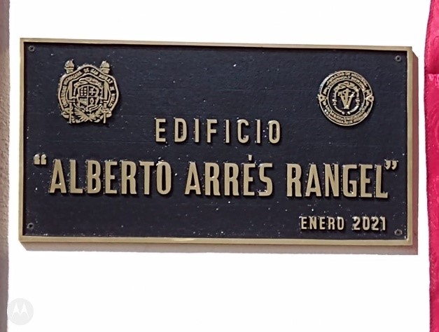  Conmemora Facultad de Veterinaria con reconocimiento a Alberto Arrés Rangel