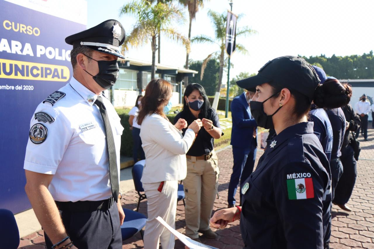  Se fortalece la educación policial en Michoacán