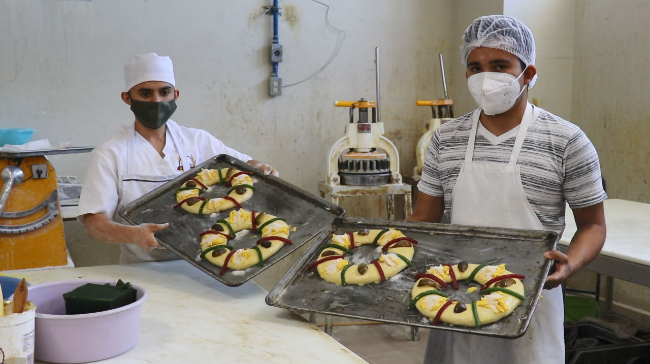  Alistan entrega de 17 mil Roscas de Reyes