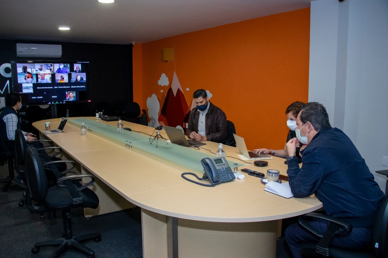  Acuerdan Gobierno estatal y empresarios coordinación para frenar COVID-19 sin afectar economía