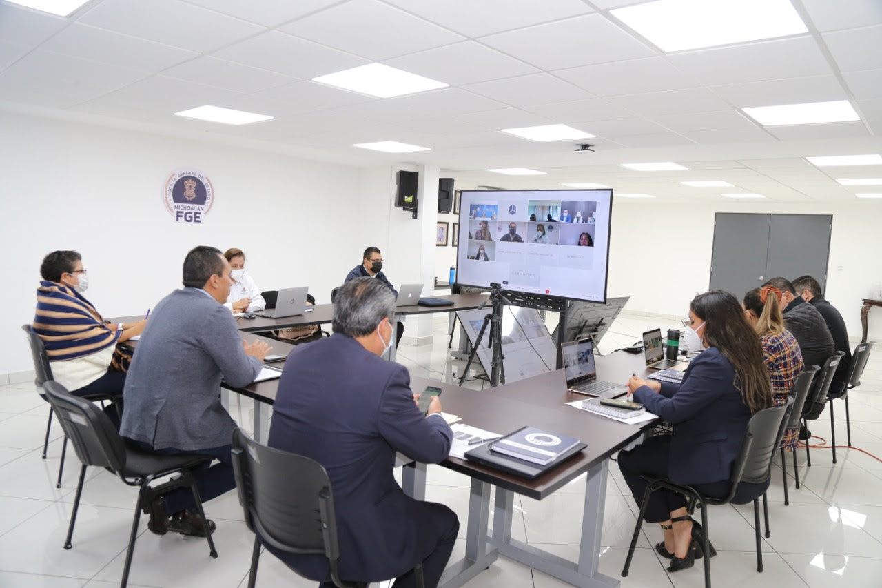  Atención con perspectiva de género, una prioridad en la FGE: Adrián López Solís