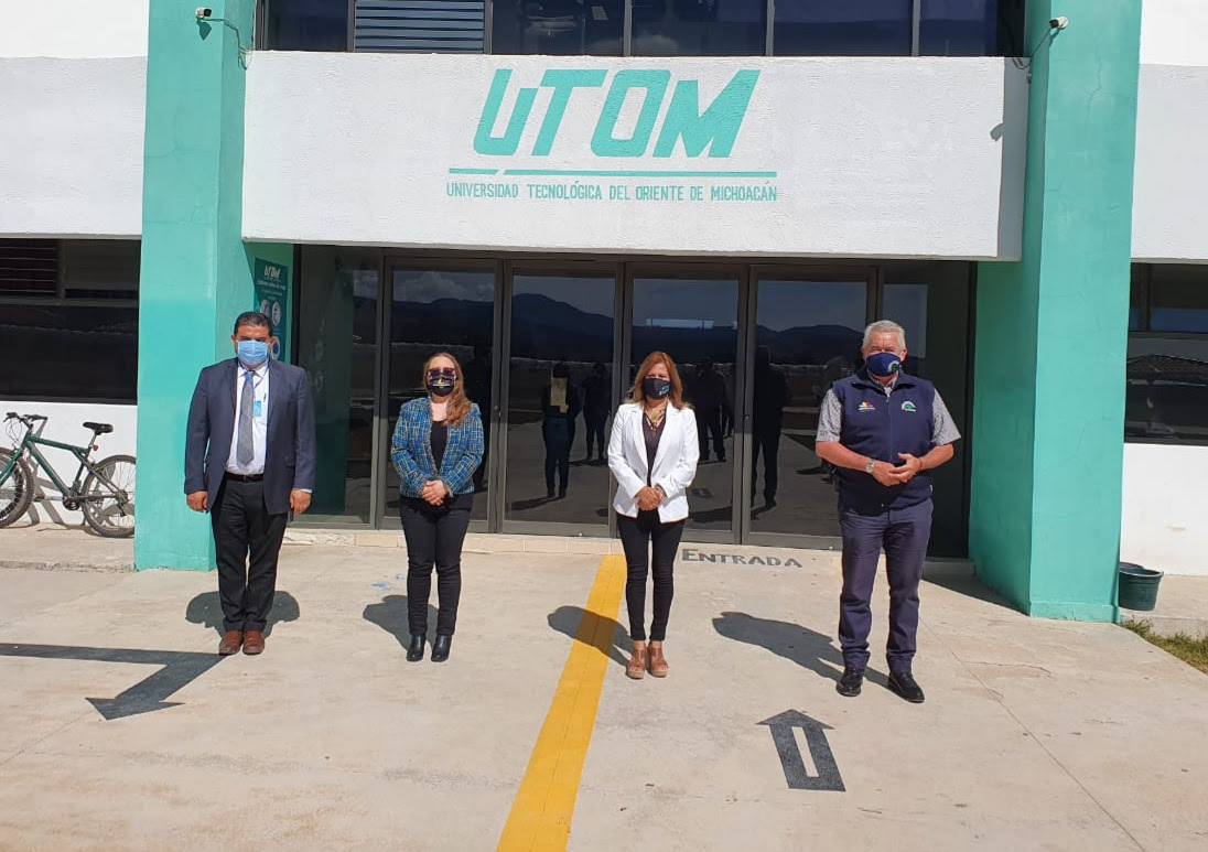  Reafirma CECyTEM compromiso con estudiantes de educación media superior