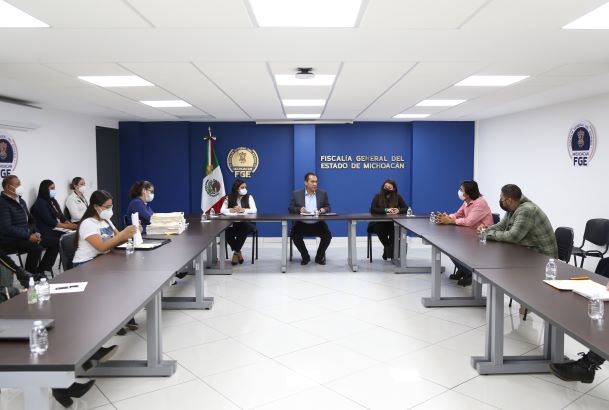  Establecen Fiscal General una agenda de trabajo con colectivas defensoras de derechos humanos de las mujeres