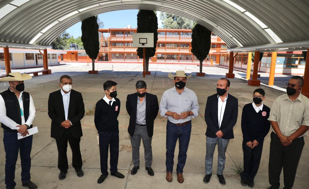  Entrega Gobernador obras educativas por más de 18 millones en Morelia