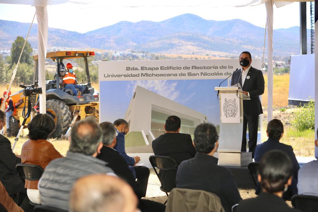 Suma Gobierno del Estado 350 mdp en obras para UMSNH
