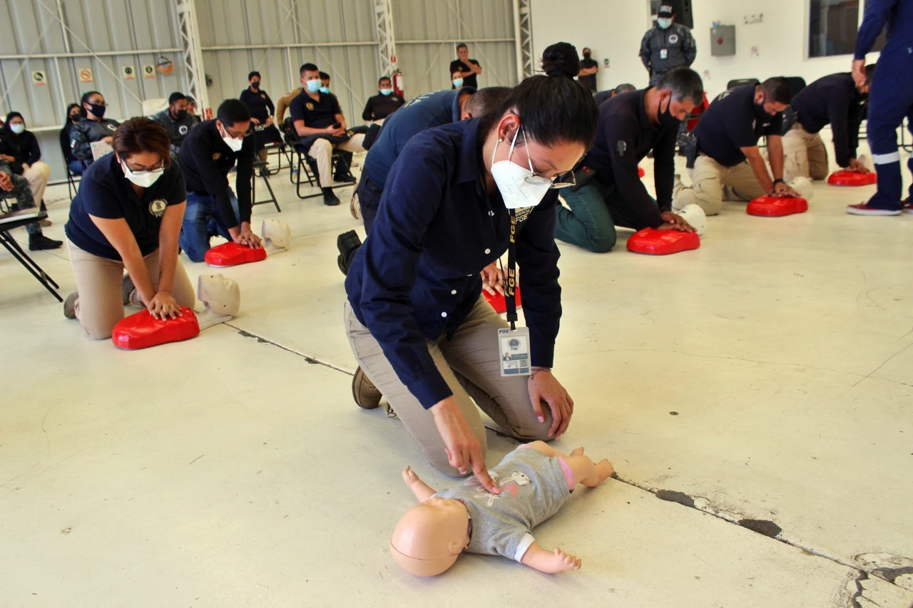  Se capacita FGE en Primer Respondiente en Primeros Auxilios