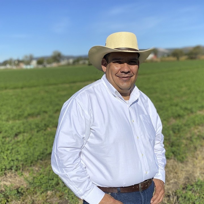  Bladimir González, candidato de la alianza  PRI-PAN-PRD para presidente de Tarímbaro