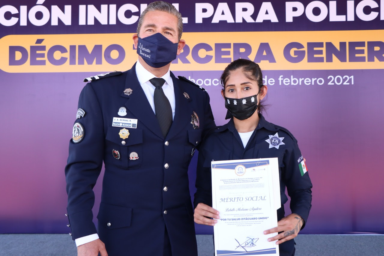  Entrega IEESSPP reconocimiento al Mérito Social a cadetes graduados