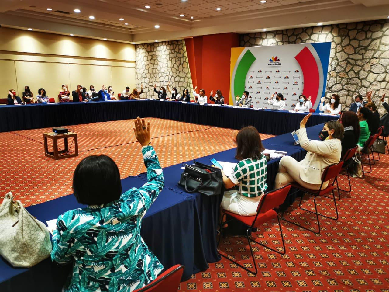  Aprueban programa especial de igualdad entre hombres y mujeres para el estado