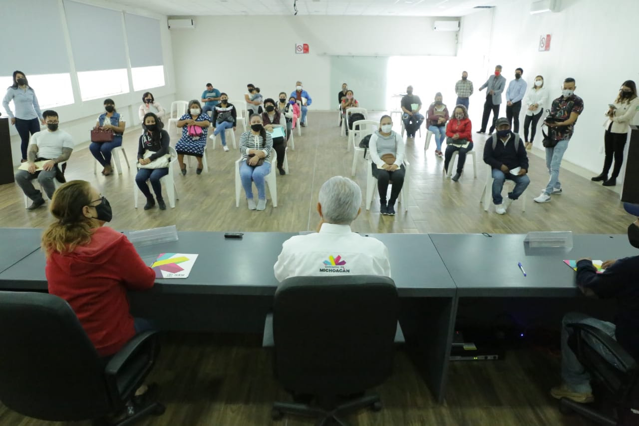  Entrega IVEM créditos para el pago de lotes en beneficio de 23 familias