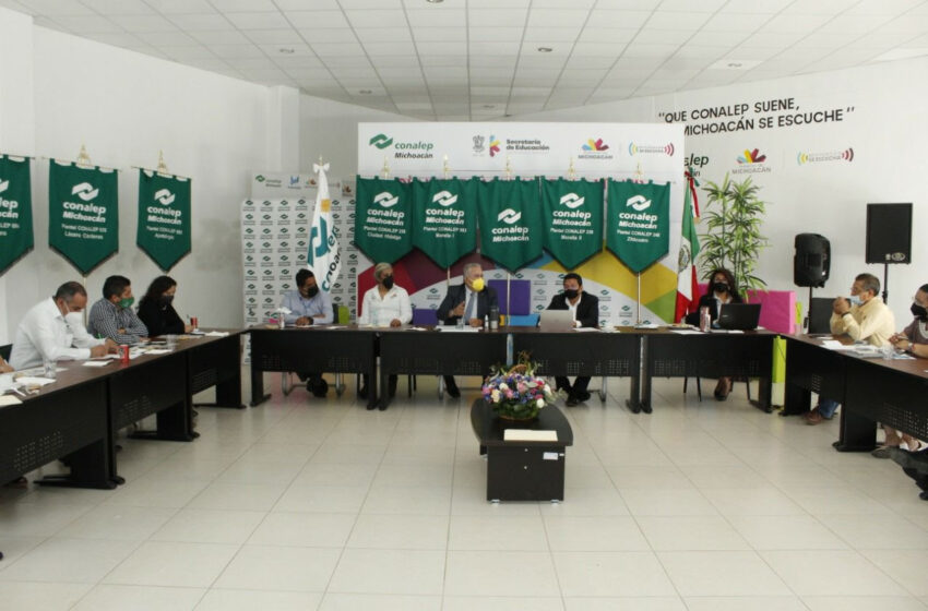  Mantiene Conalep Michoacán estrecha comunicación con padres de familia