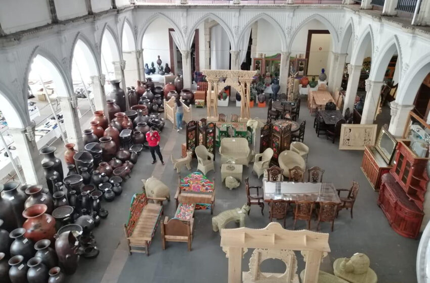  Se registran mil 452 artífices en el “LX Concurso Estatal de Artesanías”, en Uruapan
