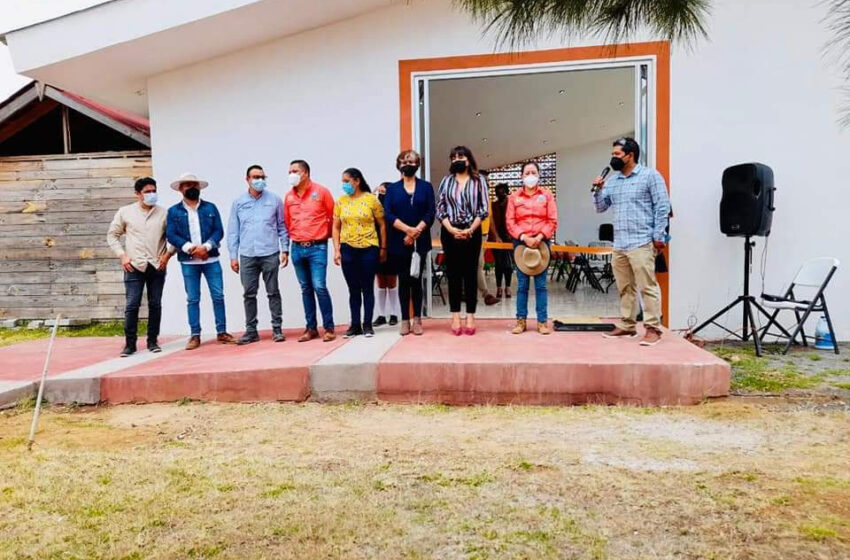  Benefician a estudiantes del plantel Nahuatzen del CECyTEM con nuevo comedor